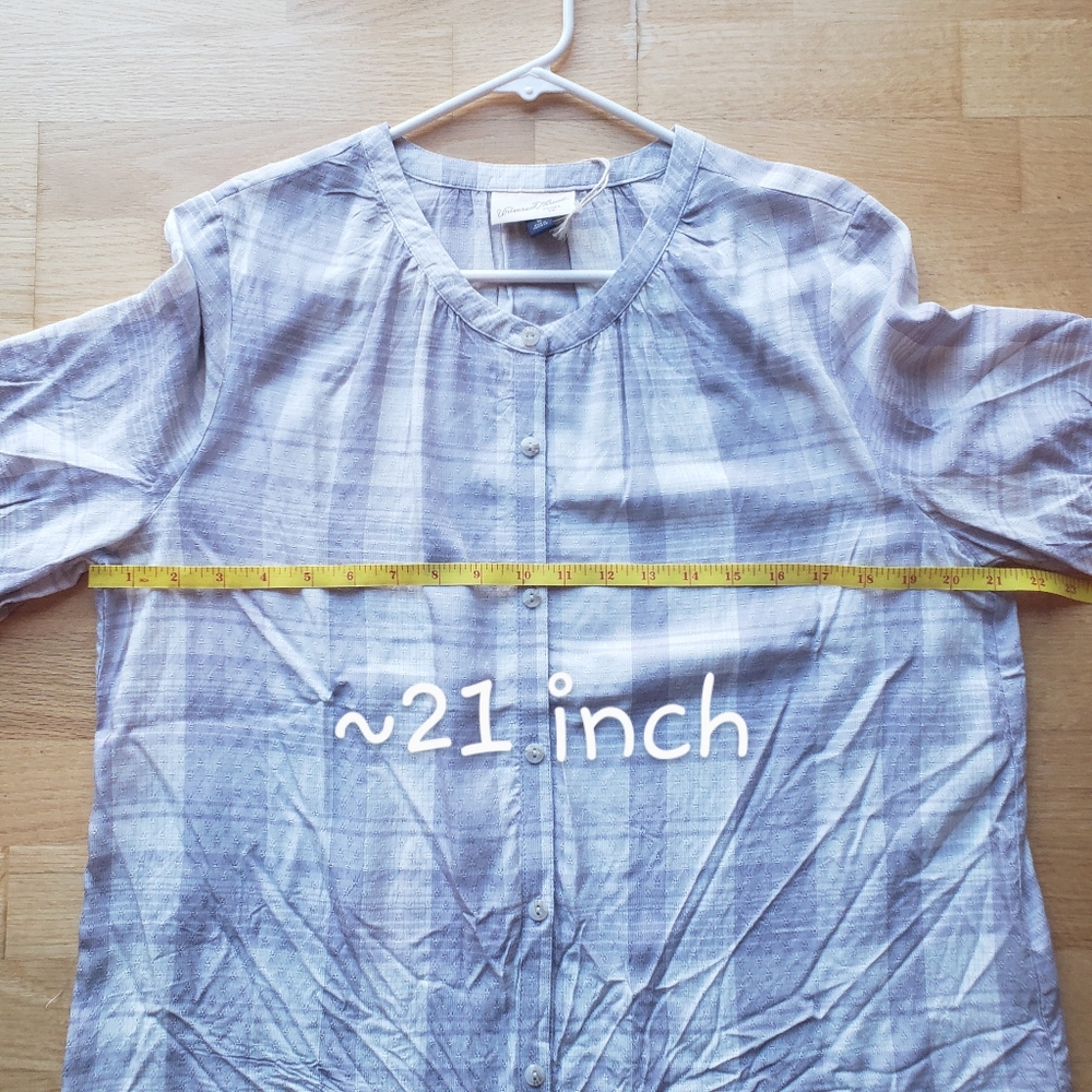 NWT Universal Thread Button-Up - Picture 4 of 6